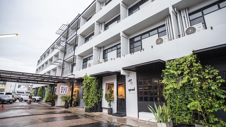 Blu Monkey Hotel Suratthani