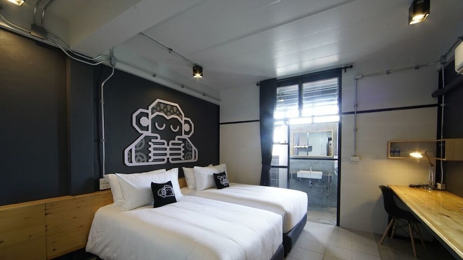 Blu Monkey Hub and Hotel Suratthani