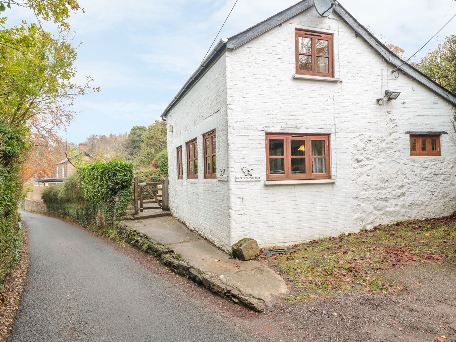 HAPPY COW, pet friendly, with open fire in Symonds Yat