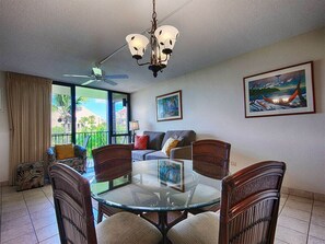 TV, DVD player - 1 Bedroom w/Modern Kitchen - Kamaole Sands 6206 (KIHEI)