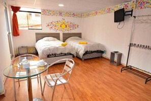 Studio, 1 Bedroom | Individually decorated, blackout drapes, free WiFi, bed sheets