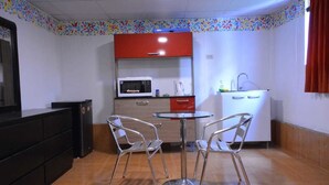 Studio, 1 Bedroom | In-room dining - Apart Hotel Cuzco (Cusco)