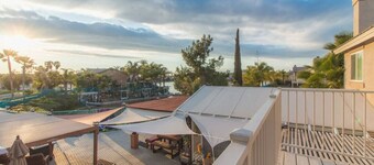 16215 Grande Isla LTR · Kayak, Backyard Canal Access, Hot tub Getaway!