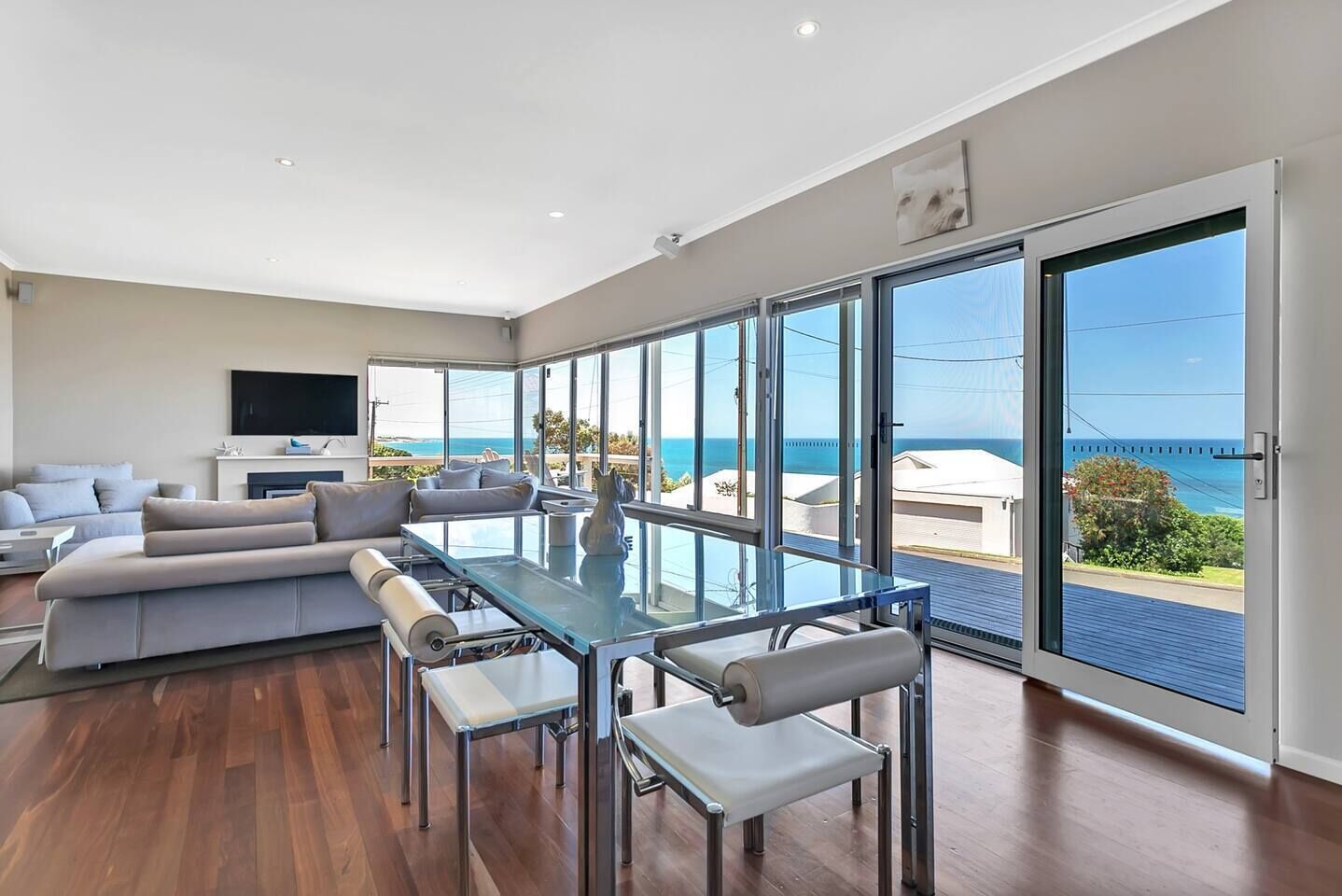 The Salty Dog Beachhouse-Wi-Fi-Ocean Views-Luxury