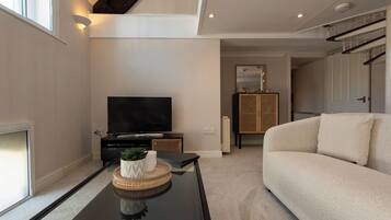 TV, DVD player