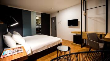 Desk, free WiFi, bed sheets