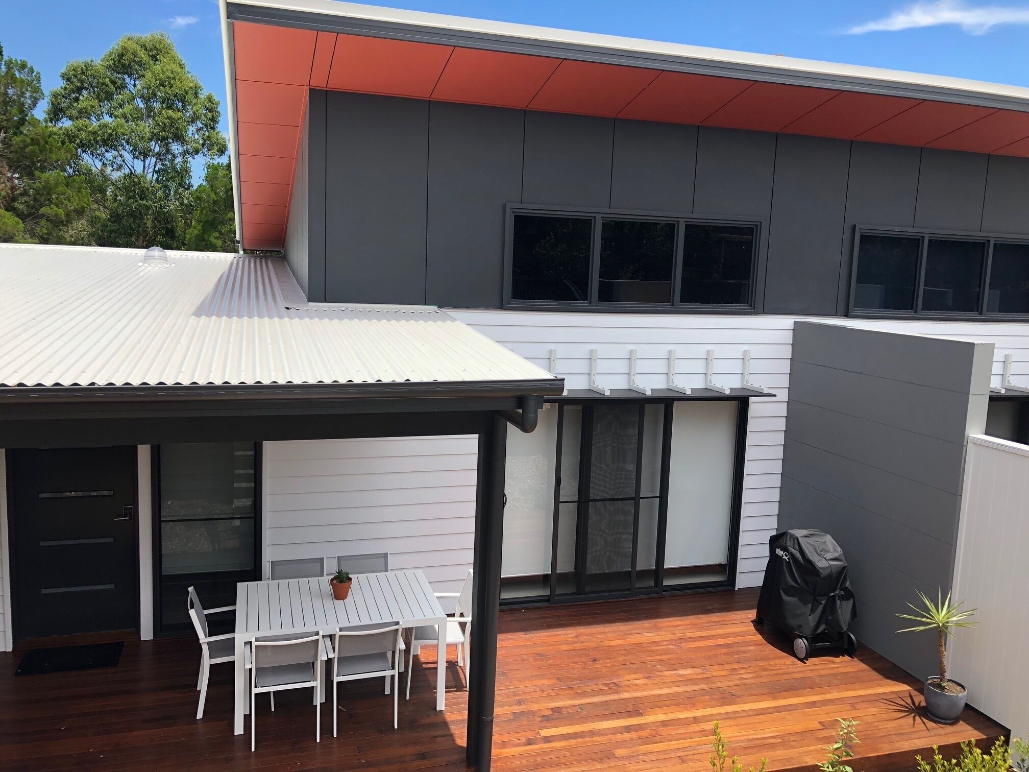 Acacia - Light, Sleek and Spacious