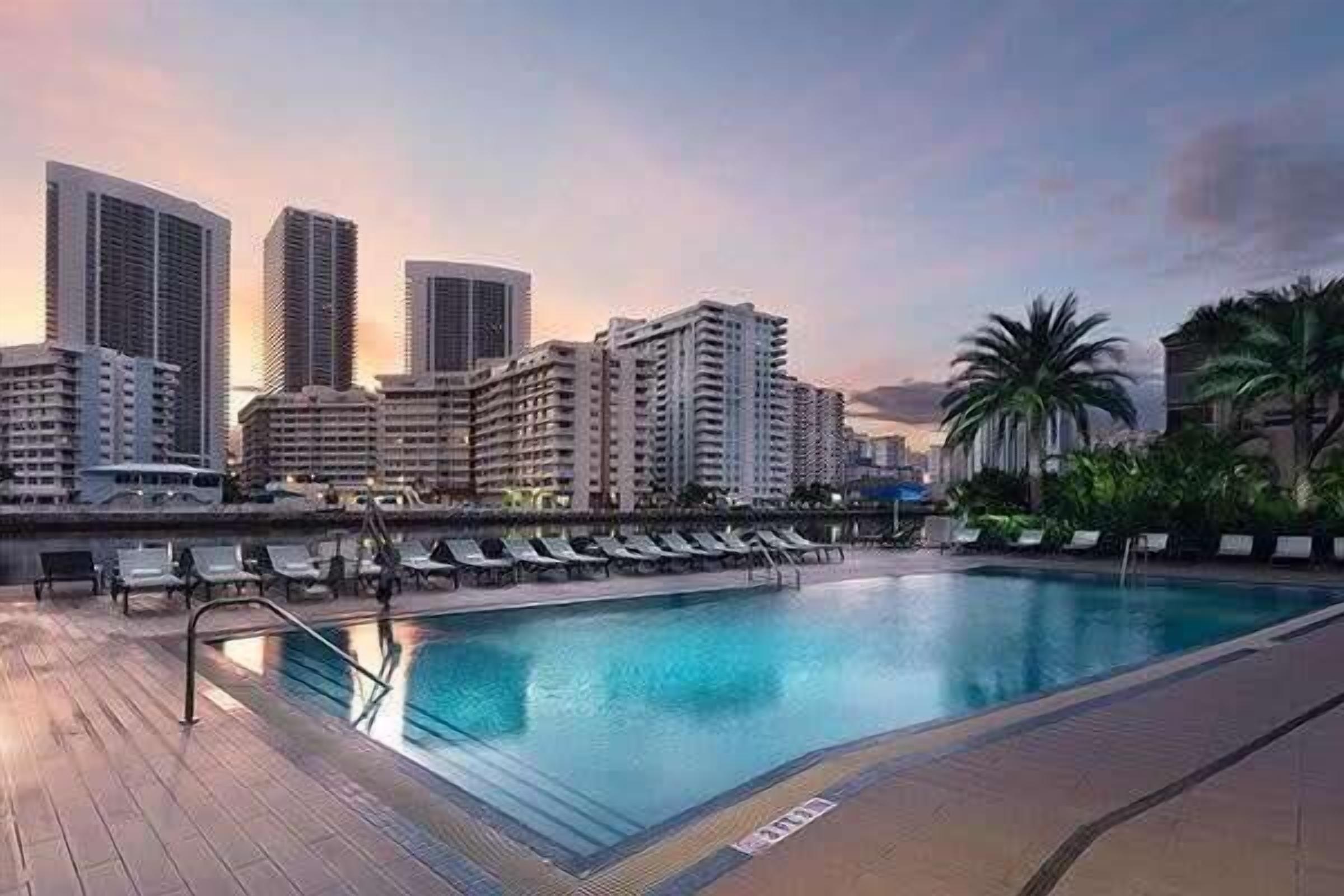 Stunning 2 Bedroom Bay Front Apt w/ Breathless View Miami 1909