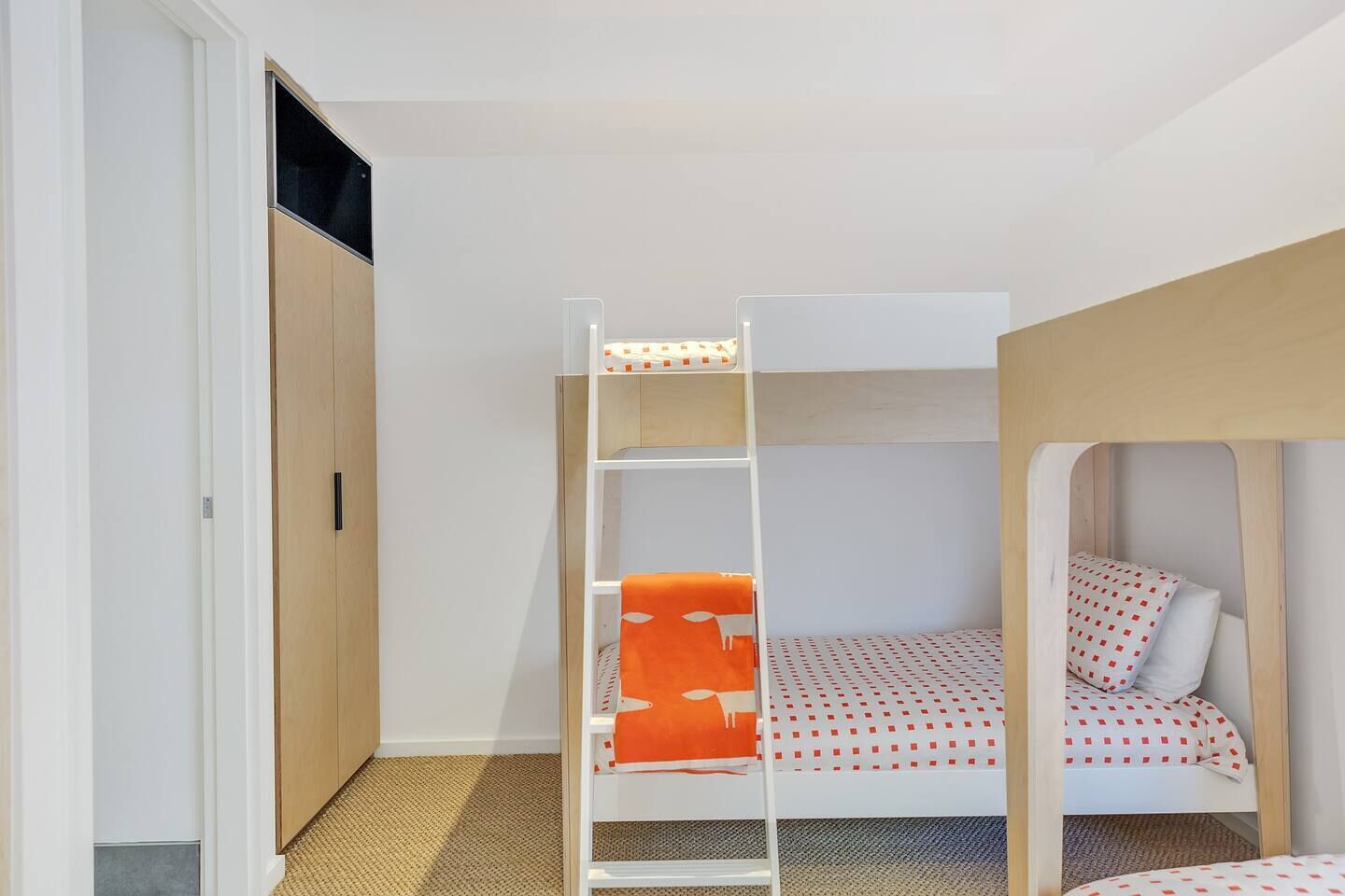 Boomer Paradise - 15 Boomer Drive - Luxury - Wi-Fi — image 23