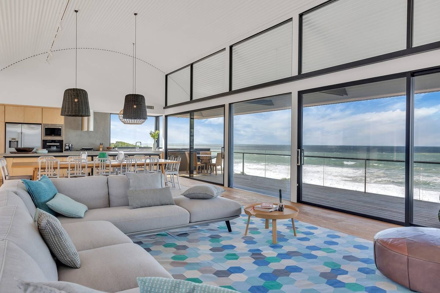 Boomer Paradise - 15 Boomer Drive - Luxury - Wi-Fi — image 16