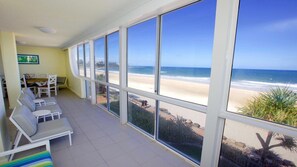 Interior - Culverston Unit 15 Kings Beach QLD (KINGS BEACH)