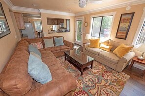 Imagen sin descripción, 3 de 18, botón