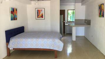 1 habitación, wifi y ropa de cama