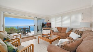 Unclassified image, 4 of 12, button - Shipton Lodge unit 3 Moffat Beach QLD (MOFFAT BEACH)