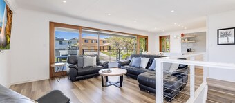 1 Rowell Street Battery Hill QLD