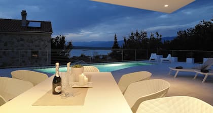 Luxury Modern Seaview Villa With Private Pool In Klimno *****