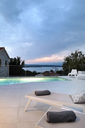 Outdoor pool - Luxury Modern Seaview Villa  With  Private Pool In Klimno ***** (Klimno)