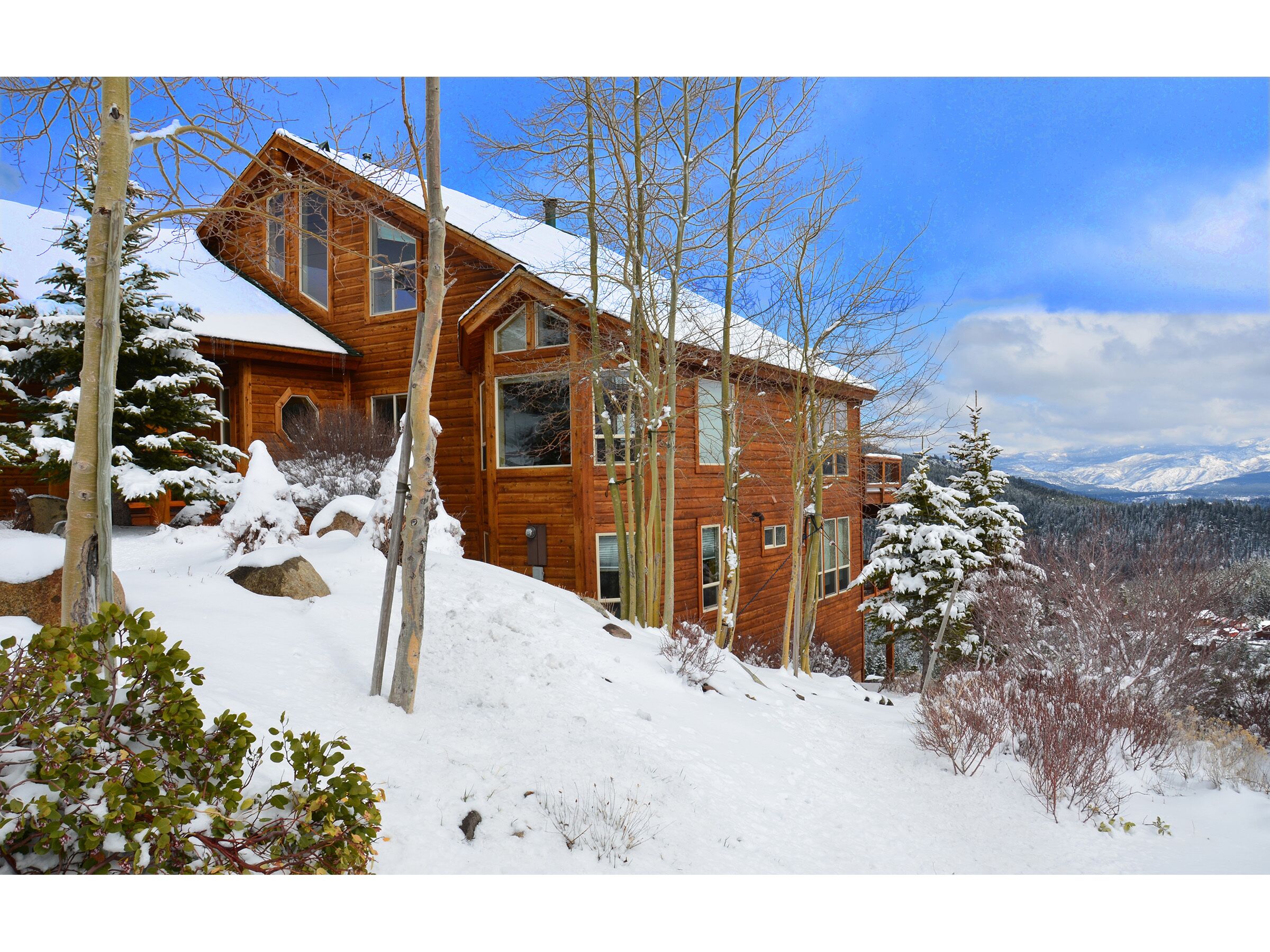 5bds/4.5baths & Incredible view