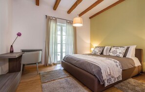 5 chambres, Wi-Fi, draps fournis