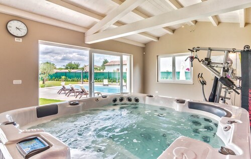 Villa San Kirin ***** Olivia, fünf Sterne mit Whirlpool, Sauna, Billiard ...