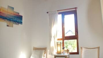 2 chambres, coffres-forts dans les chambres, Wi-Fi, draps fournis
