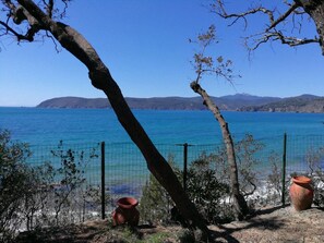 Vista para praia/oceano