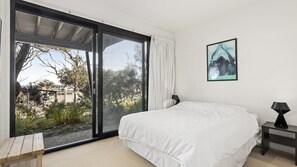 3 bedrooms, Internet