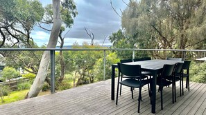 Outdoor dining - Treetops Terrace 10 @ C-Air - Skenes Creek (Skenes Creek, Apollo Bay)