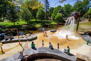 Property grounds - Mystical View Cottage  (Wandiligong)