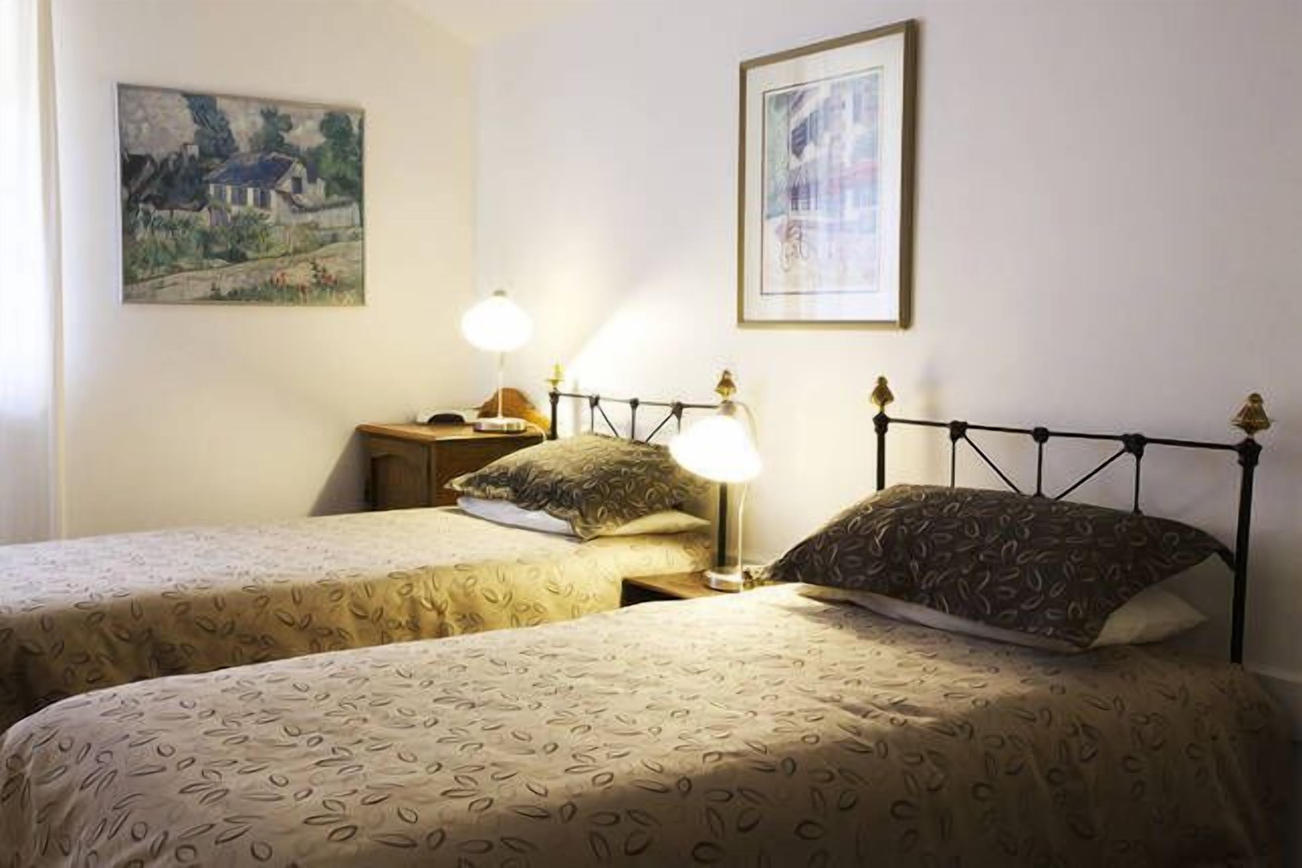 2 Bedroom Cottage in the beautiful Clare Valley — image 6