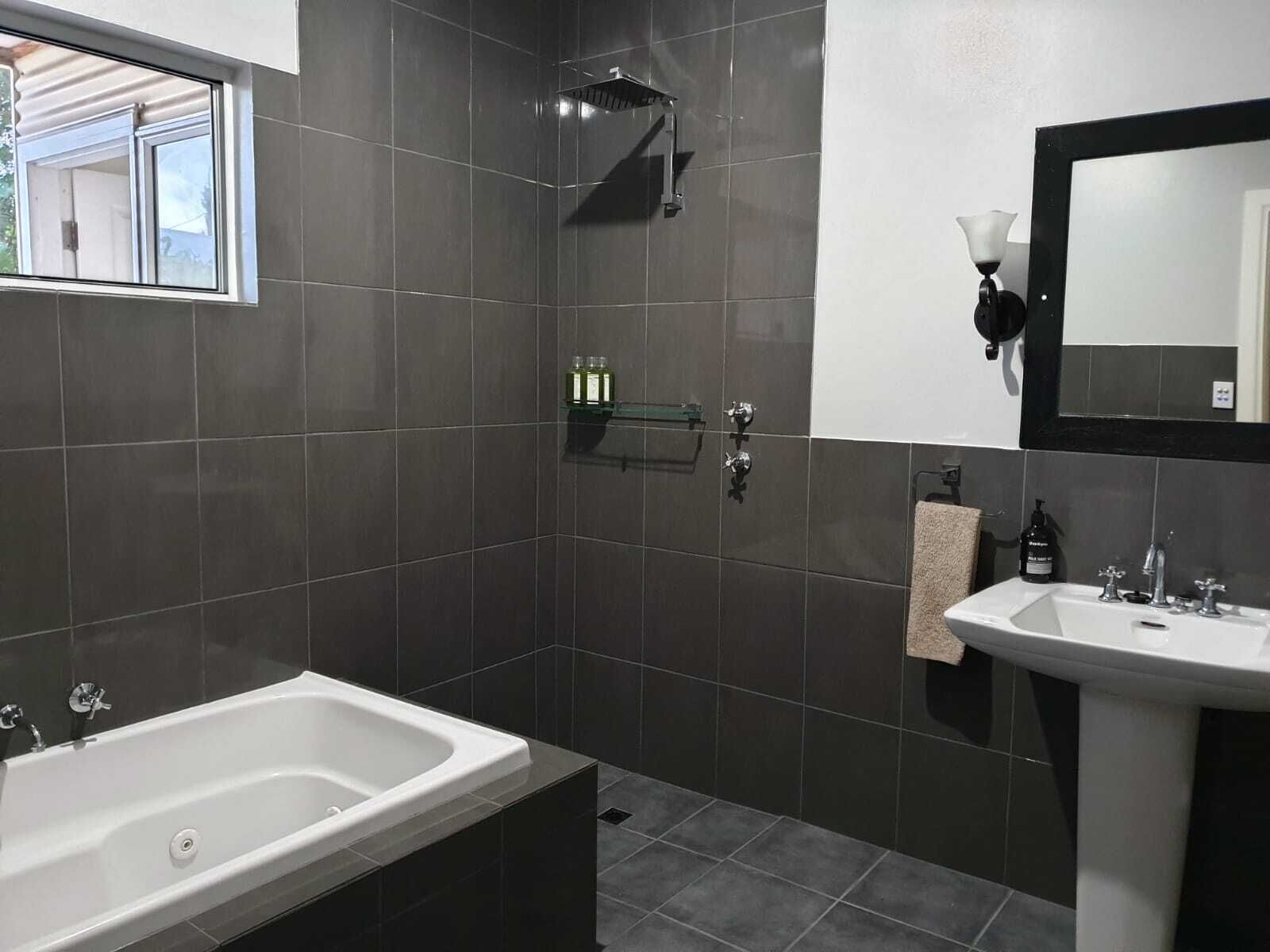 Bathtub