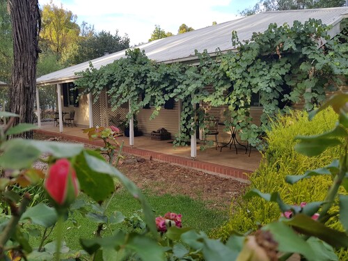 2 Bedroom Cottage in the beautiful Clare Valley