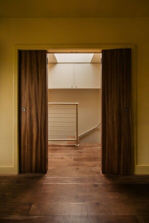 Interior - Stylish 1 bedroom loft apartment in Covent Garden with terrace (London)