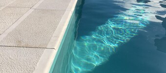 Luxury villa with private pool near Nazaré