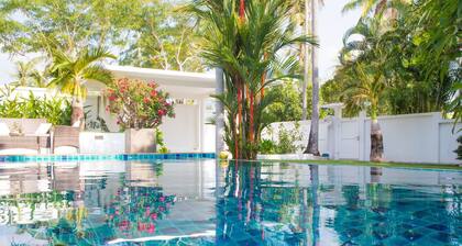 Blissful Tropical Stay at SeaLaVie Villa