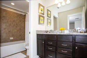 Imagen sin descripción, 3 de 50, botón