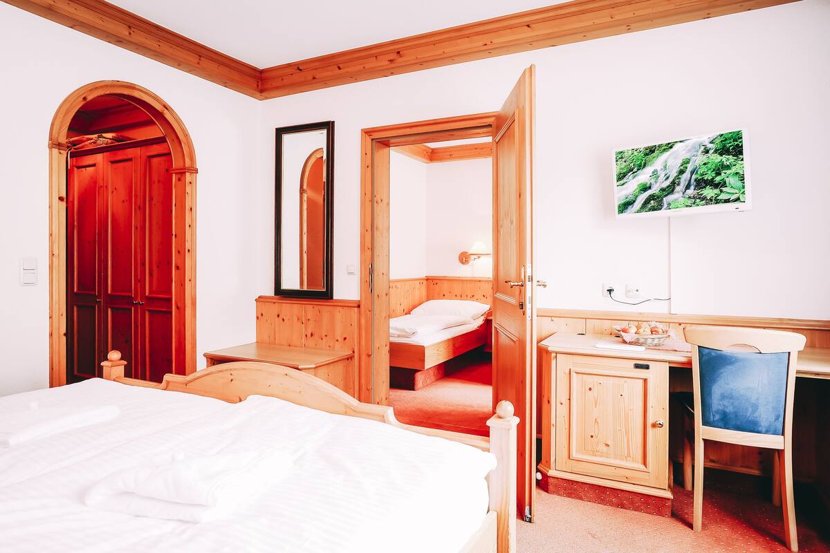 Căn hộ dành cho gia đình (Woid Haus) | Minibar, két bảo mật tại phòng, màn/rèm cản sáng