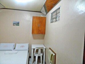 Room - Magic Square Inn (Naga)