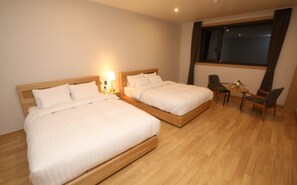Deluxe Twin Room | Free WiFi, bed sheets, wheelchair access - Daedunsan Hotel (Wanju)