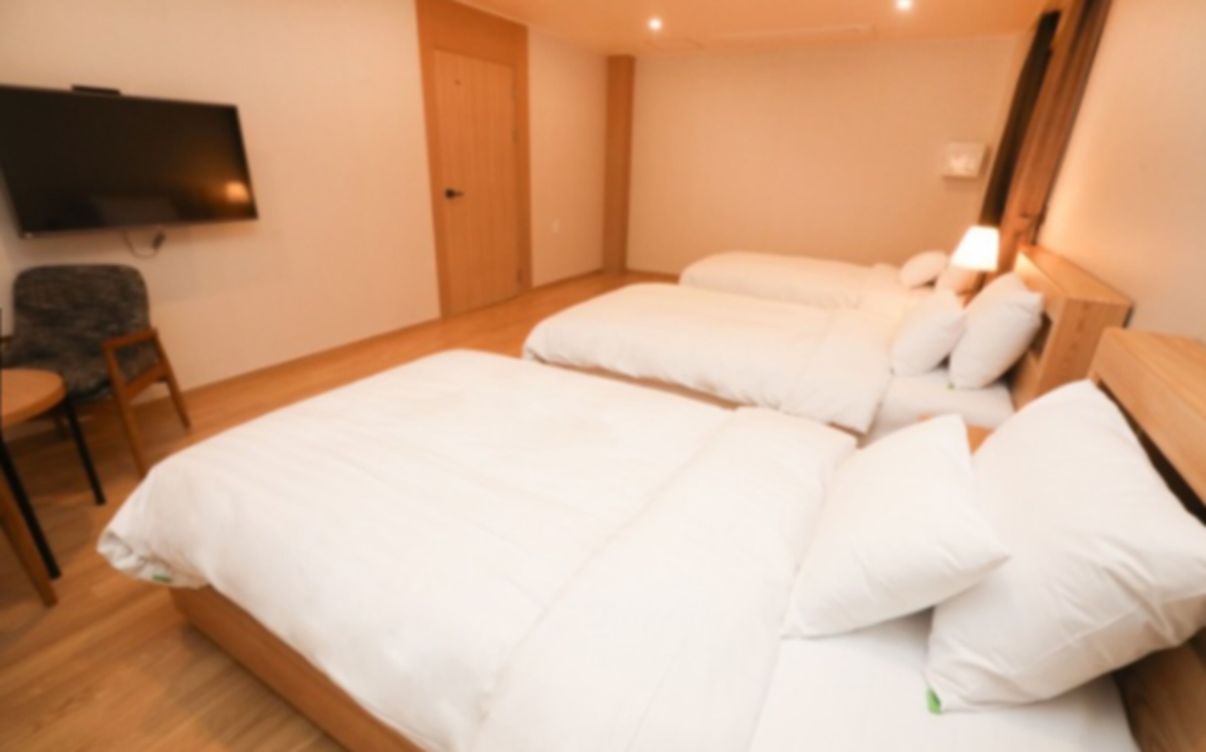 deluxe triple room | free wifi, bed sheets, wheelchair access