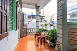 Local cuisine - Pi's Homestay Cat Ba (Hai Phong)