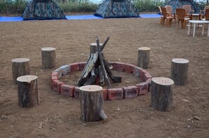 Front of property - evening/night - Camp Laker's Retreat (Mawal)