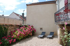 Terrace/patio - Charming house in a wine village - Côte de Beaune - with garden and swimming pool (Meloisey)