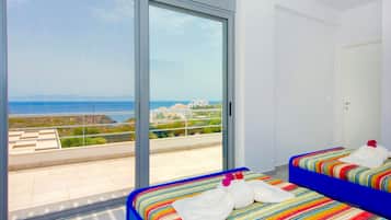 Vila superluxo, 3 quartos, piscina particular, vista para o mar | Vista para praia/oceano