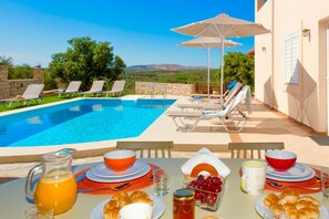 Villa Deluxe, 4 chambres, piscine privée | Piscine privée