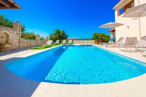 Deluxe villa, 4 slaapkamers, privézwembad | Privézwembad