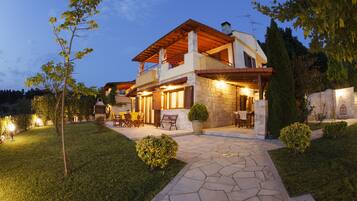 Front of property – evening/night