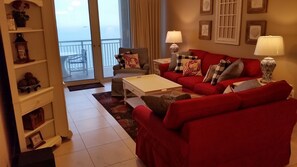 Tv, dvd-spelare och en stereo