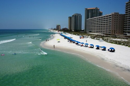 Pearl 1605 Sugar White Sand & Emerald Waters! Beautiful Gulf Views!