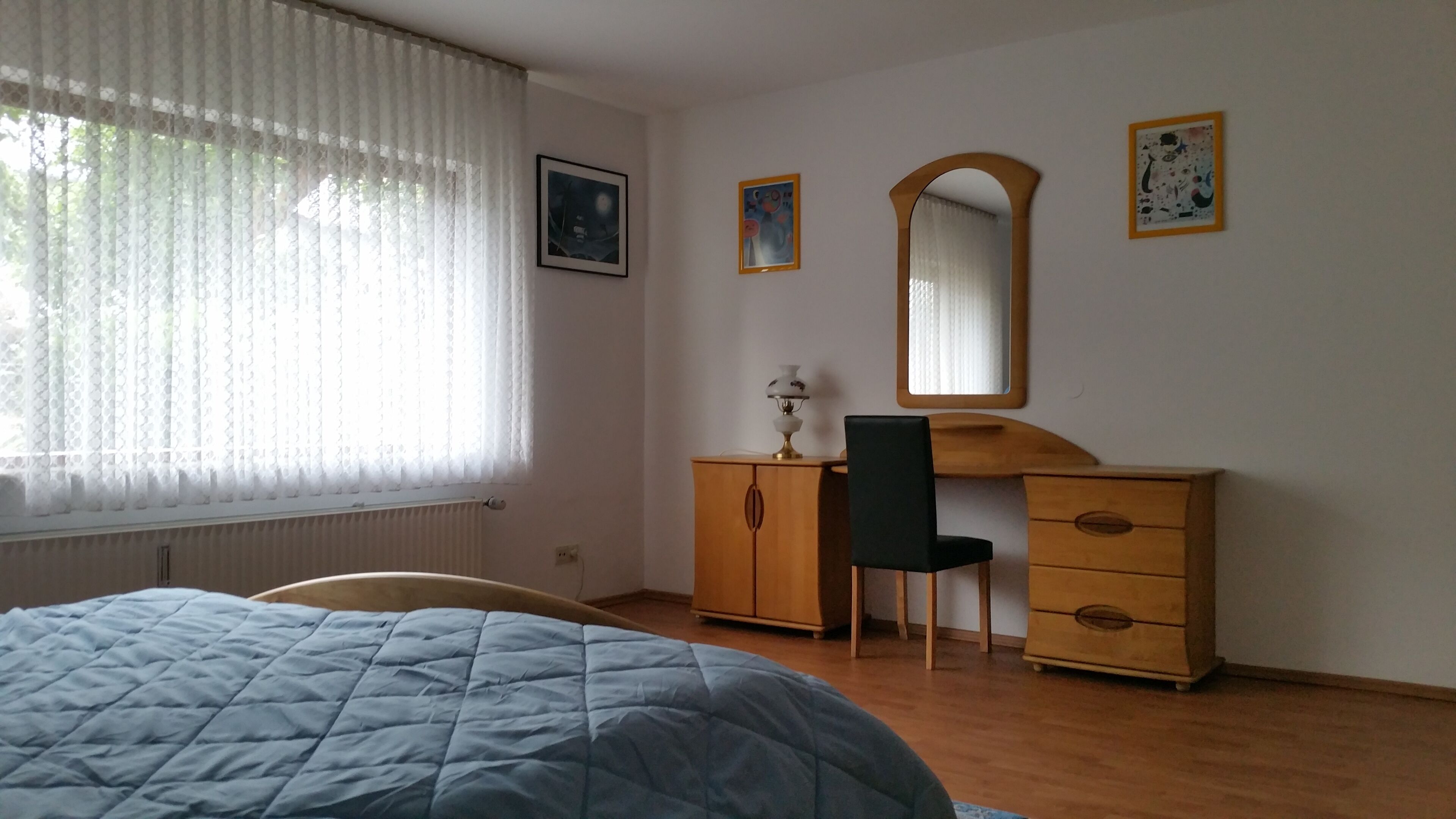 2 slaapkamers, een strijkplank/strijkijzer, gratis wifi, beddengoed